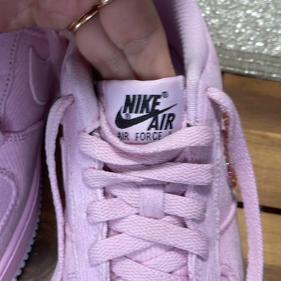 Swarovski Nike Pink corduroy Air Force 1’s with pink SWAROVSKI crystals - Picture 6 of 11